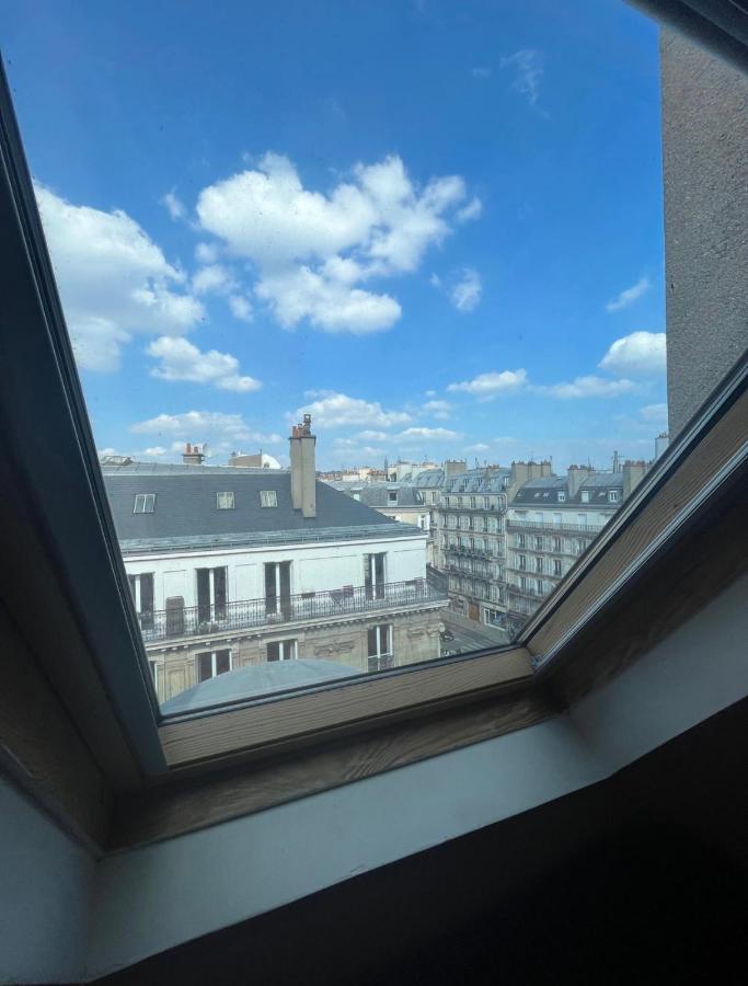 パリCosy Studio Saint-Lazareアパートメント エクステリア 写真